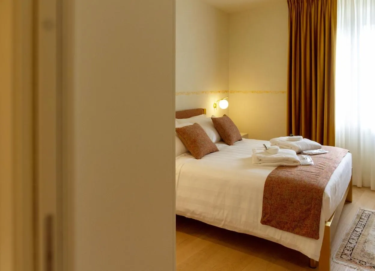 Palazzo Essenza Hotel San Miniato 0*,
