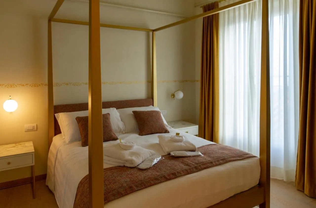 Palazzo Essenza Hotel San Miniato 0*,  Italy
