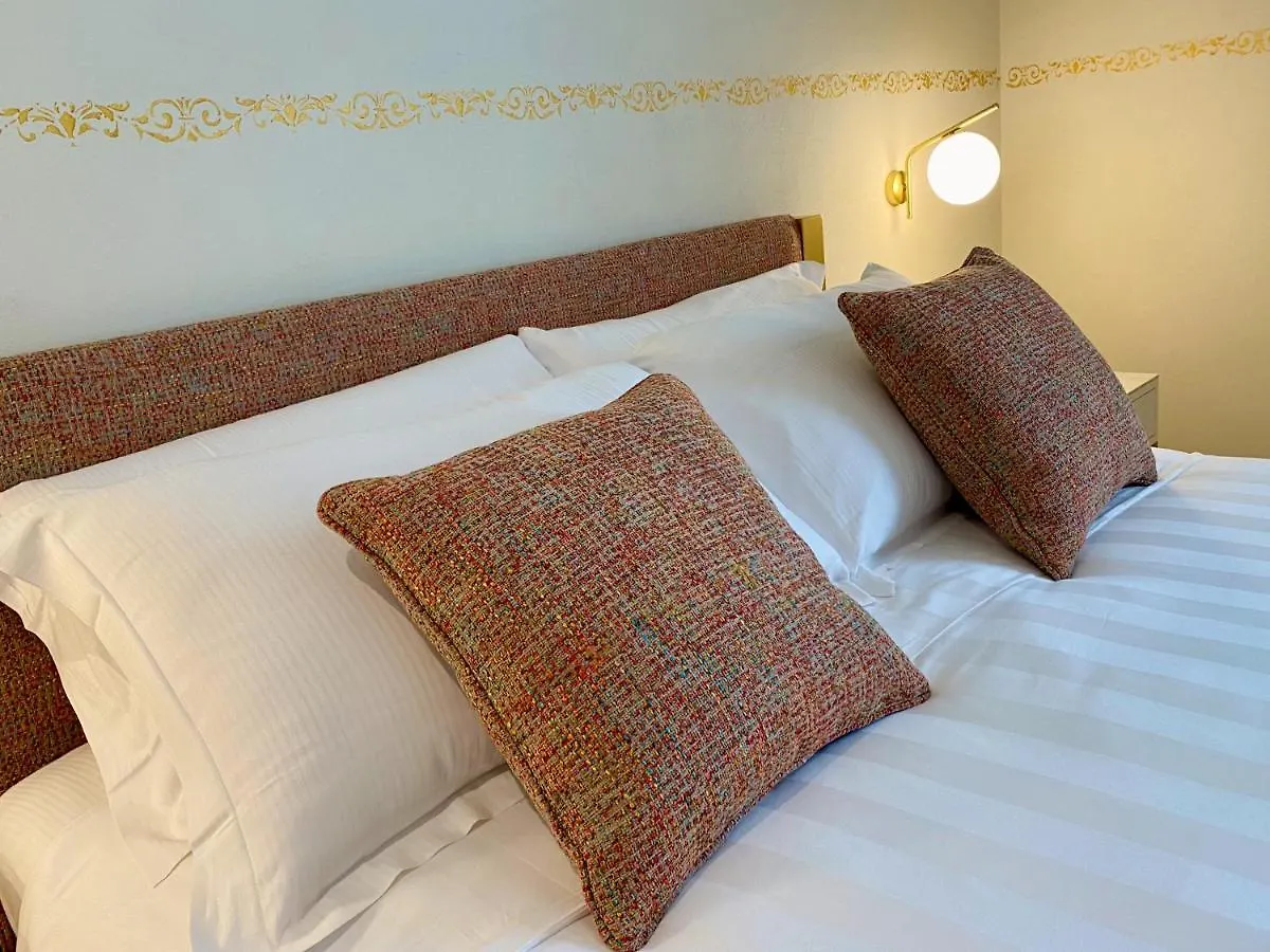 Palazzo Essenza Hotel San Miniato 0*,