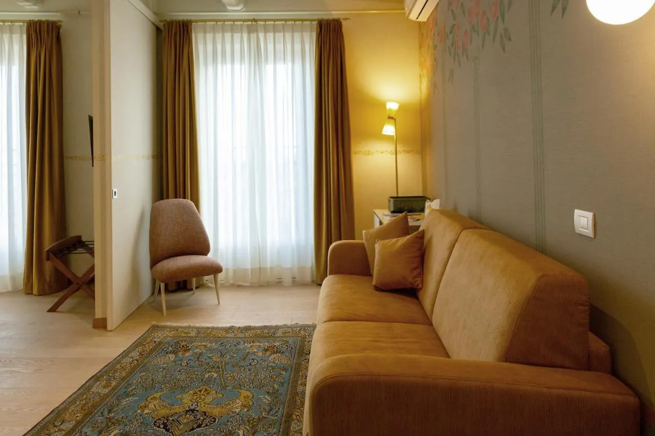 Gasthuis Palazzo Essenza Hotel San Miniato Italië