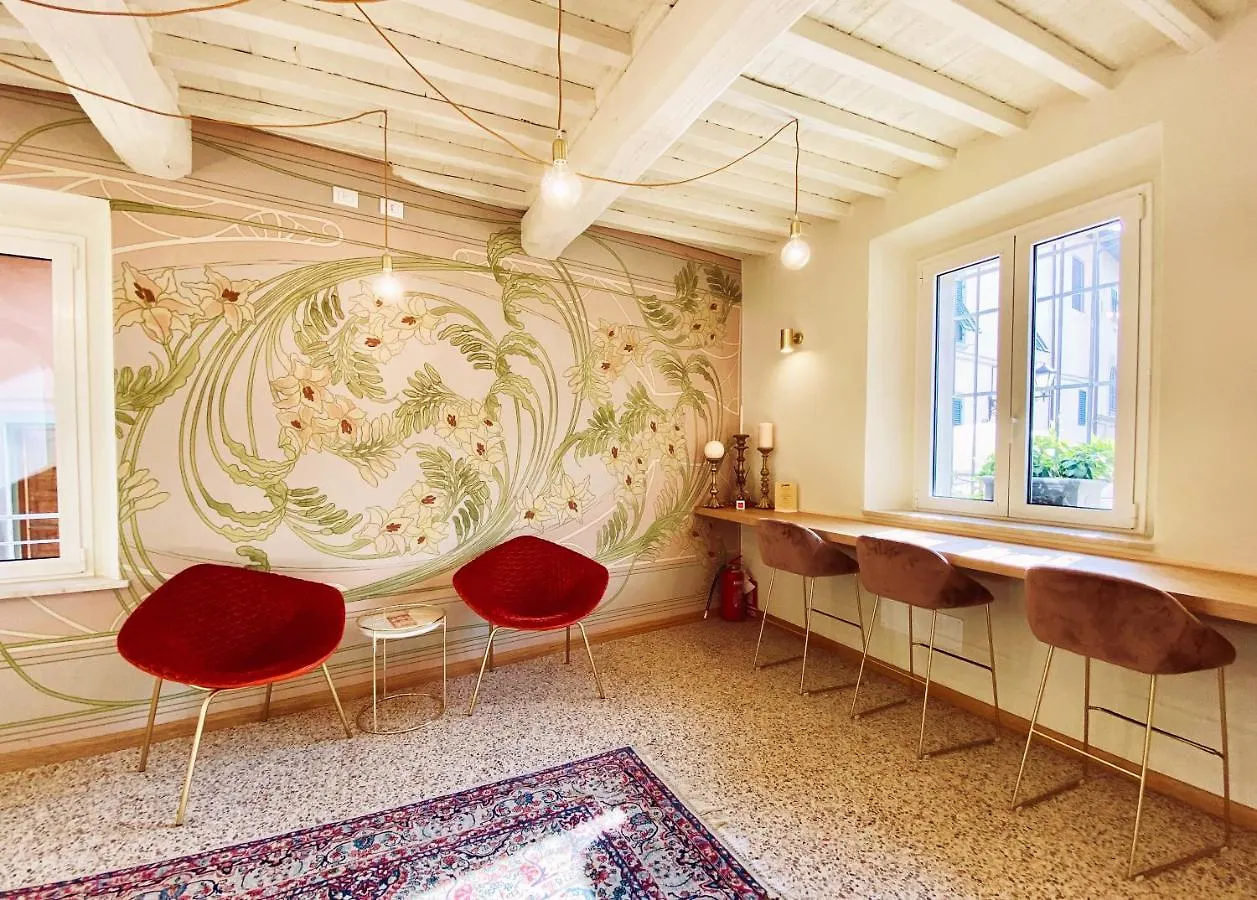Palazzo Essenza Hotel San Miniato 0*,  Italy